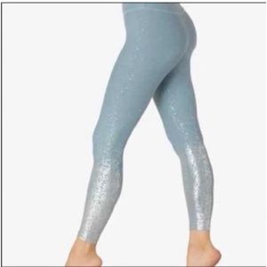 Beyond Yoga Alloy Ombre Foil Shine High-Waisted Midi Legging